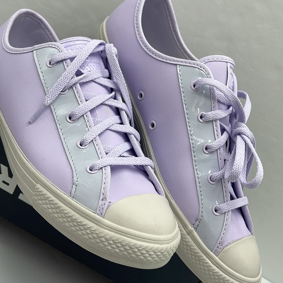 Converse WMNS A03066C CTAS DAINTY OX
VAPOR VIOLET/GHOSTED
Sneakers Chuck Taylor - Picture 6 of 16